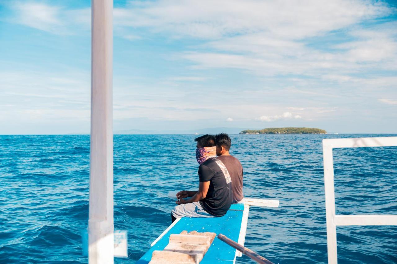 Island Front - Bangcogon Resort And Restaurant Oslob Exterior foto