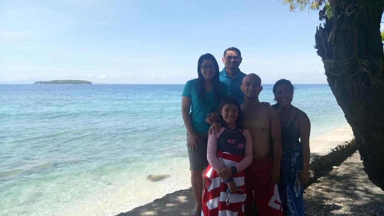 Island Front - Bangcogon Resort And Restaurant Oslob Exterior foto