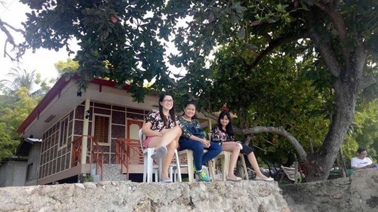 Island Front - Bangcogon Resort And Restaurant Oslob Exterior foto